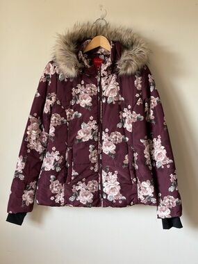 Guess burgundy floral puffer jacket - size Large - light puffer